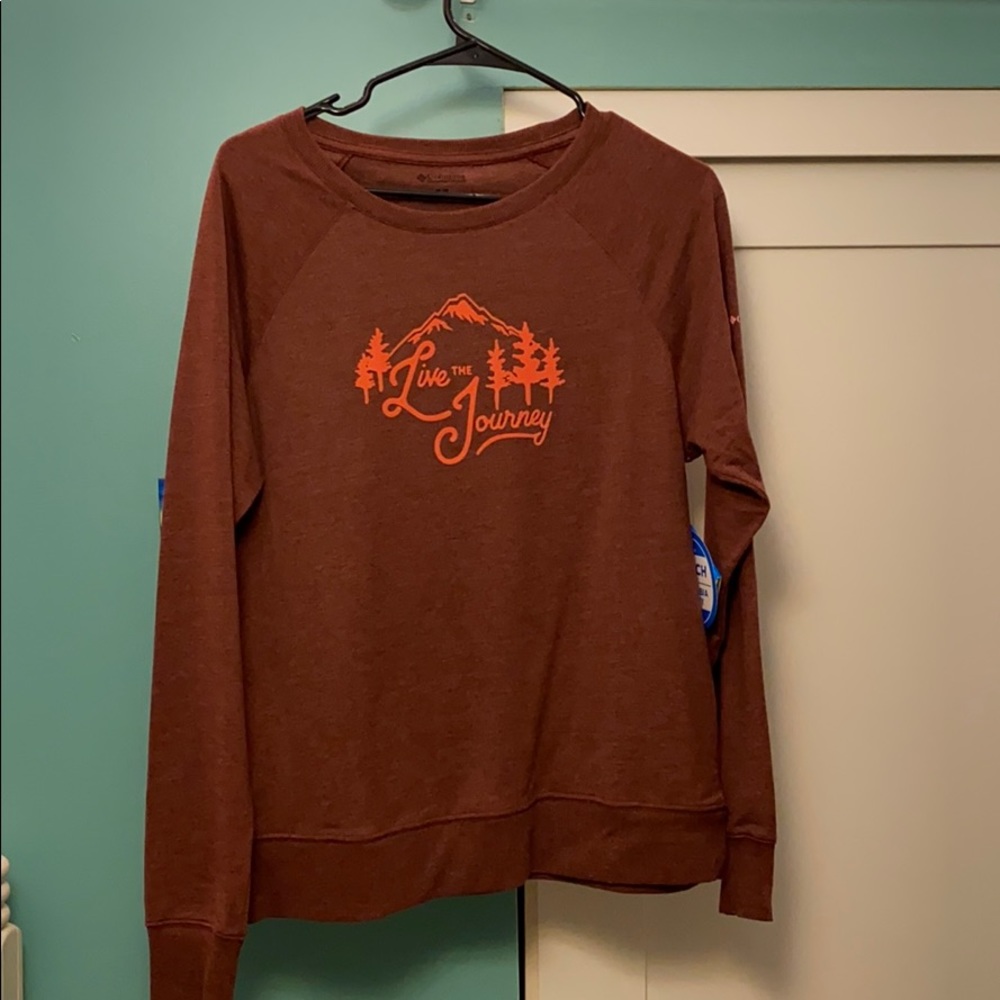 Women’s Columbia sweatshirt